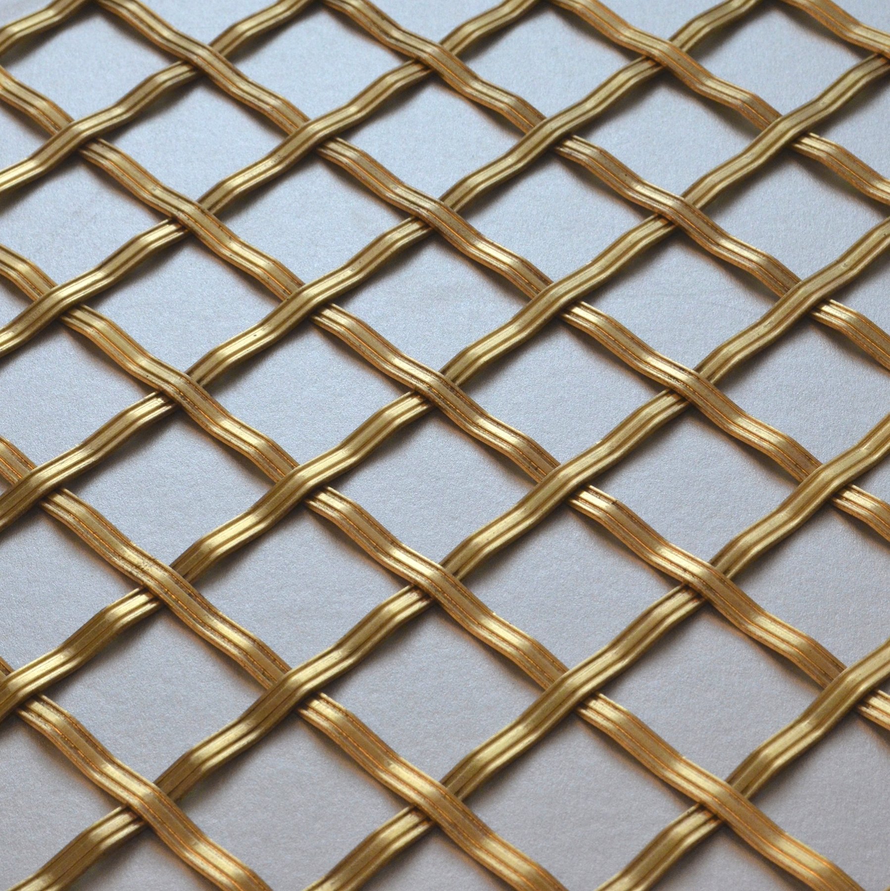 Diamond Reeded Woven Brass Grille