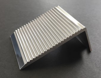 chrome aluminium stair nosing