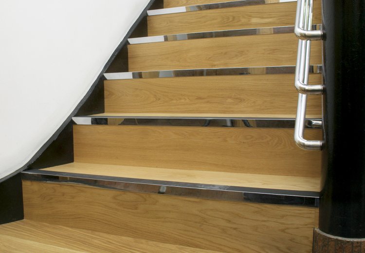 aluminium stair nosings