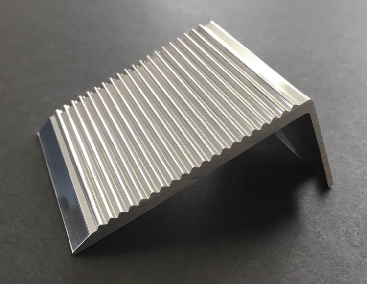 How to fit stair nosing