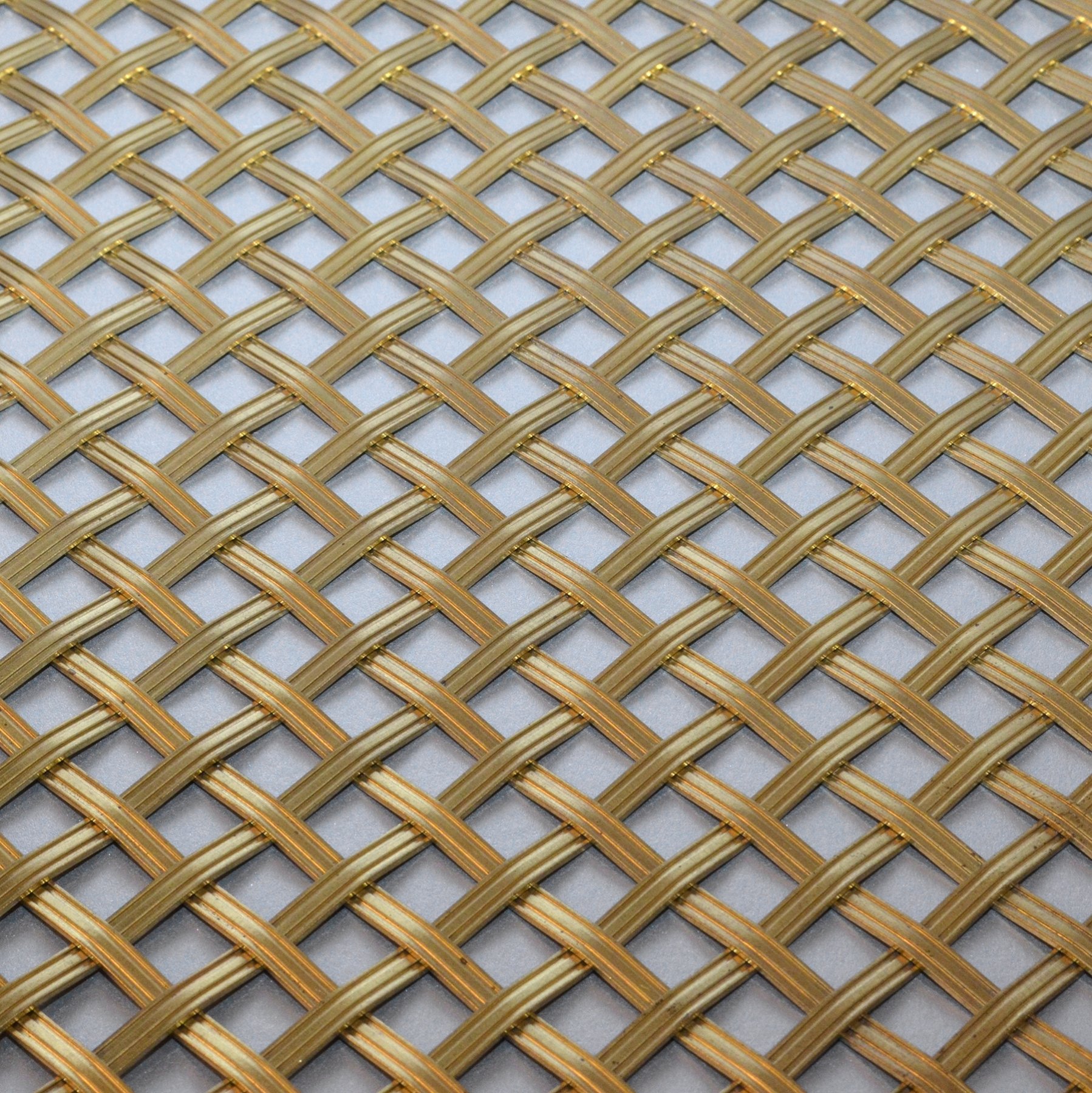 Diamond Reeded Woven Brass Grille